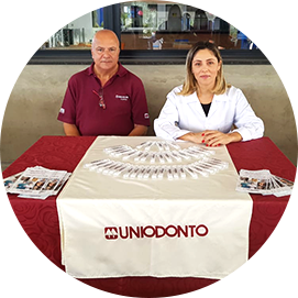 imagem pessoas conversando